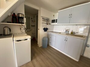 Fridge, microwave, oven, stovetop - Apartment T2 Mezzanine 5 ppl, Sea View, Parking (Port Barcarès)
