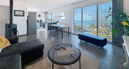 Villa à 150m de la plage avec piscine et WiFi gratuit