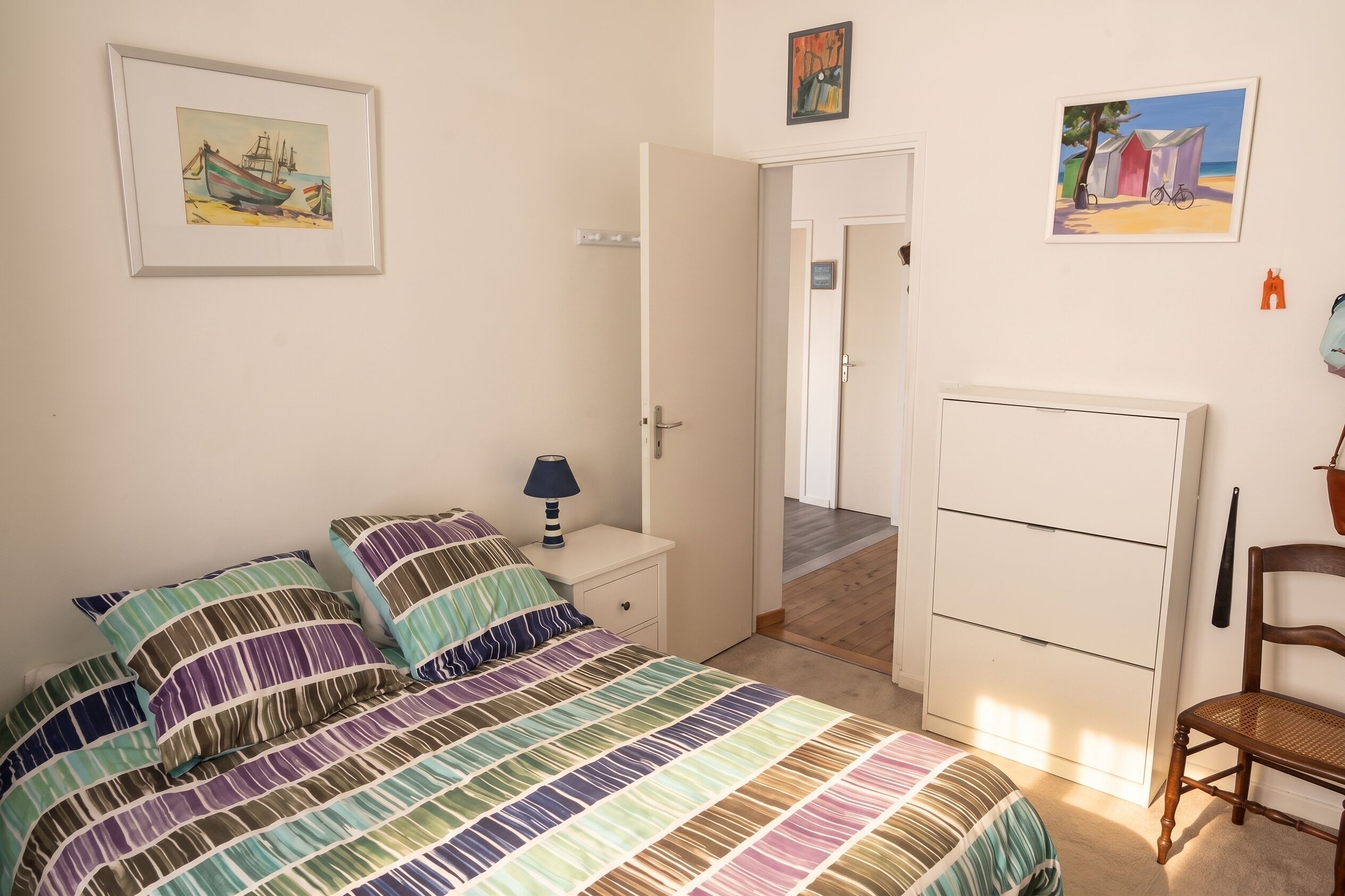 3 chambres, fer et planche à repasser, lit parapluie, Wi-Fi gratuit