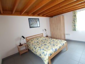 3 camere