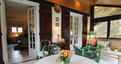 Ăvasion Normande : Maison avec CheminĂ©e et Jardin PrivĂ©