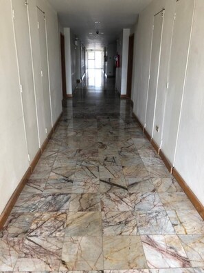 Interior - Paradorn Inn (Chumphon)