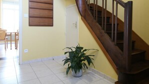 Interior - Charming Family Home with Scenic View, Close to Mont St-Michel, Sleeps 14, Petanque, Kids' Area (Isigny-le-Buat)
