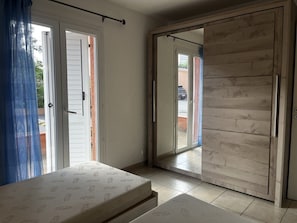 2 bedrooms, iron/ironing board, WiFi, wheelchair access - LA PALMERAIE 412- classé 3*** - POOL IN RESIDENCE (SOLENZARA)