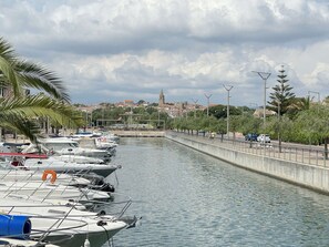 Marina