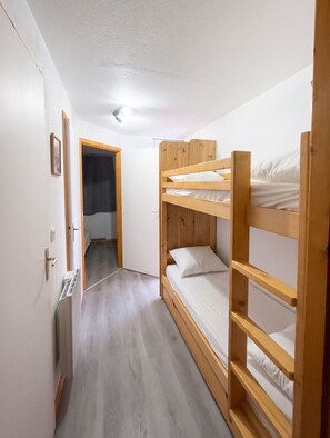 Iron/ironing board, free WiFi - Homerez - Apartment Thollon, lake (Thollon-les-Mémises)