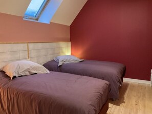 3 bedrooms, Internet