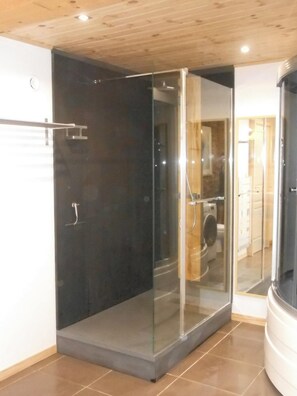 Interior - Homerez - Family-Friendly House with Stunning Views in Ayguatebia (Ayguatebia Talau)