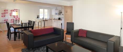 TV, DVD player