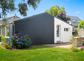 Back view - Homerez - Charming House in Trédrez-Locquémeau + Garden (Trédrez-Locquémeau)