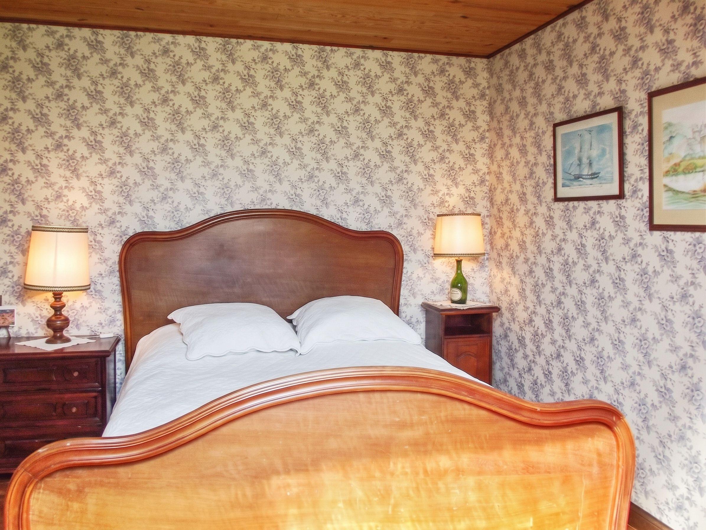 Double bed