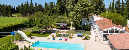 Homerez - Villa in Meynes