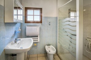 Shower - Homerez - Villa in Courrensan (Courrensan)