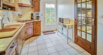 Homerez - Villa encantadora en el campo de Courrensan con piscina privada