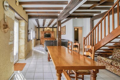 Homerez - Charming villa in the Courrensan countryside with private pool