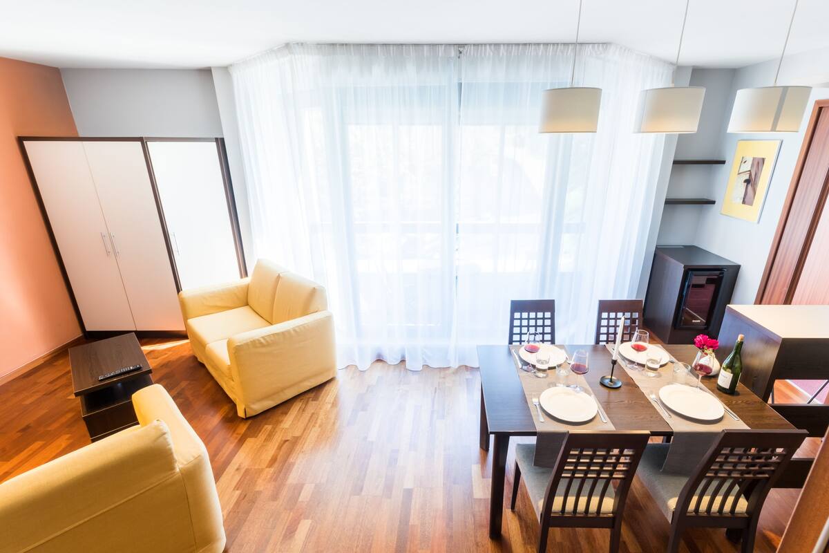 Apartment (2 Adults)