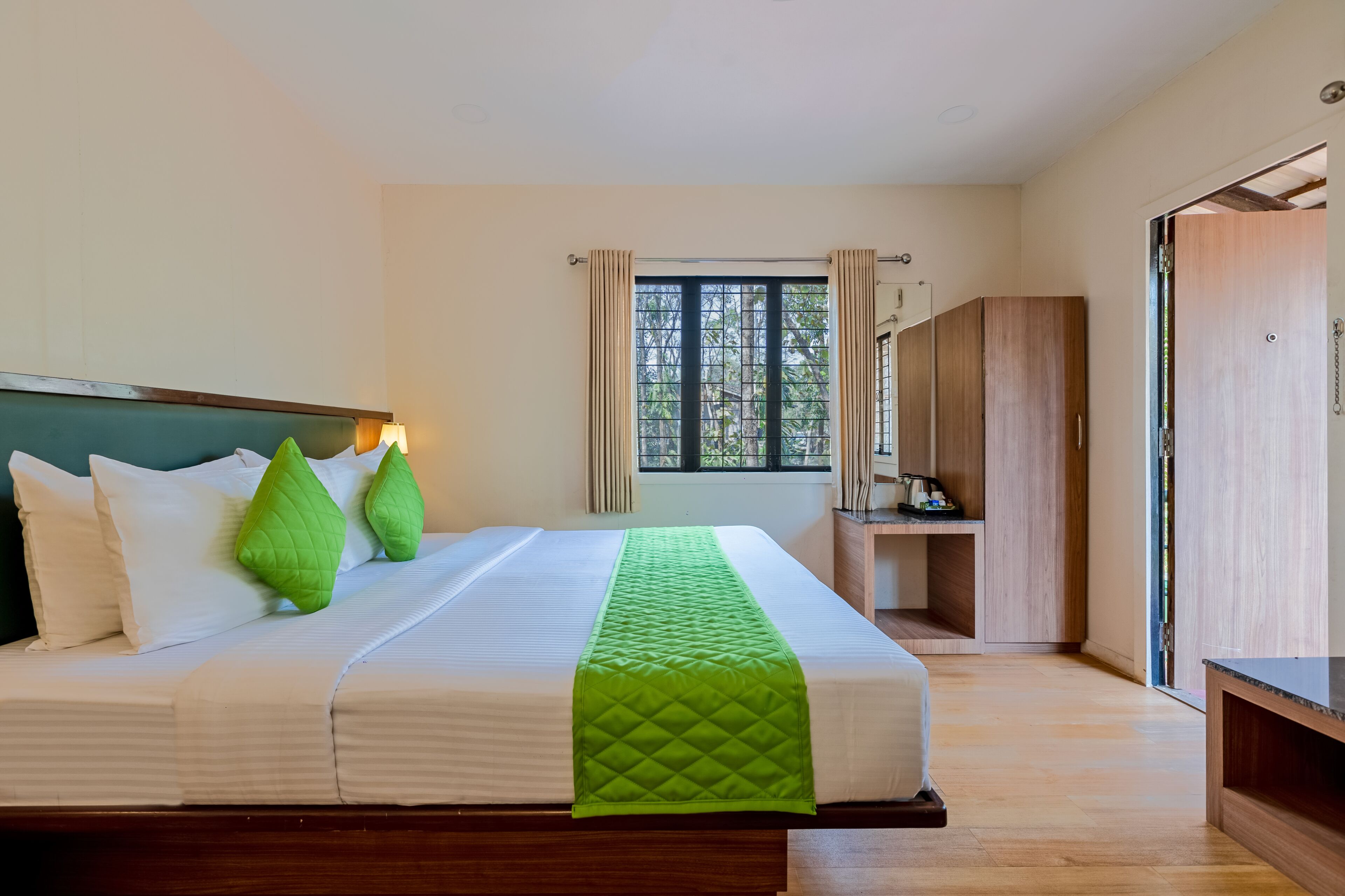 Tree Top AC Room