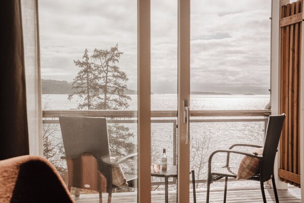 Desk, blackout drapes, iron/ironing board, free WiFi - Jegtvolden Fjordhotell (Inderøy)