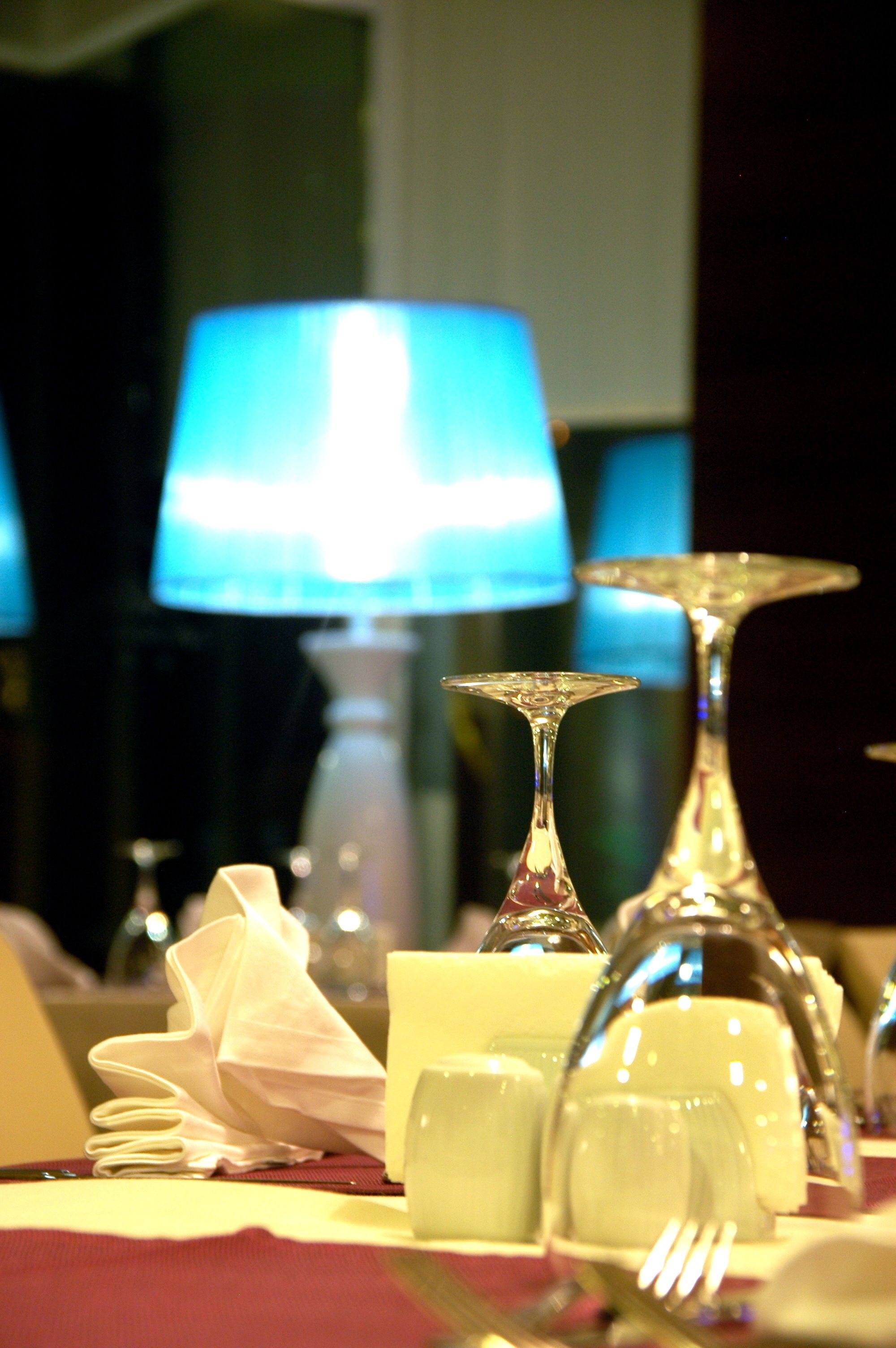 breakfast, lunch and dinner served