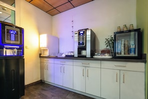 Daily buffet breakfast (EUR 9 per person)