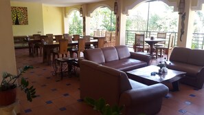 Restaurant - Centro Bajo Hotel (Labuan Bajo)