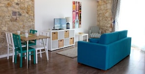 Apartment, 1 Bedroom, Balcony | Living area | LCD TV - Archinuè Suite & Apartments (Syracuse)