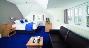 Escrivaninha, espaço de trabalho para notebook