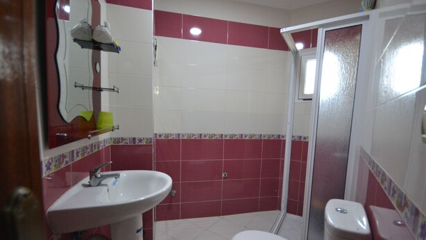 Ảnh chưa phân loại, 1 trong số 1 ảnh, nút