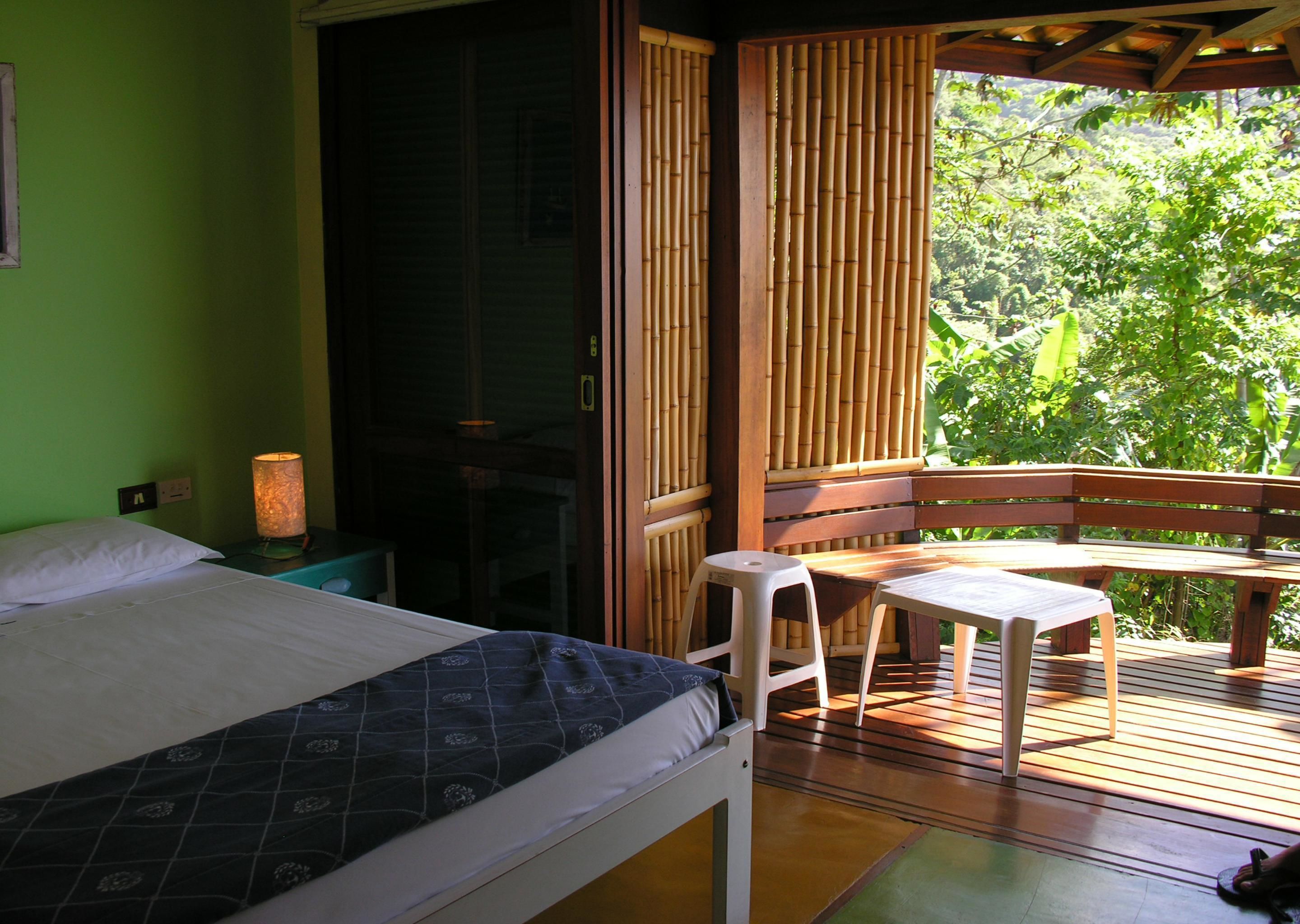 สแตนดาร์ดอพาร์ทเมนท์ | มินิบาร์, ผ้าปูที่นอน