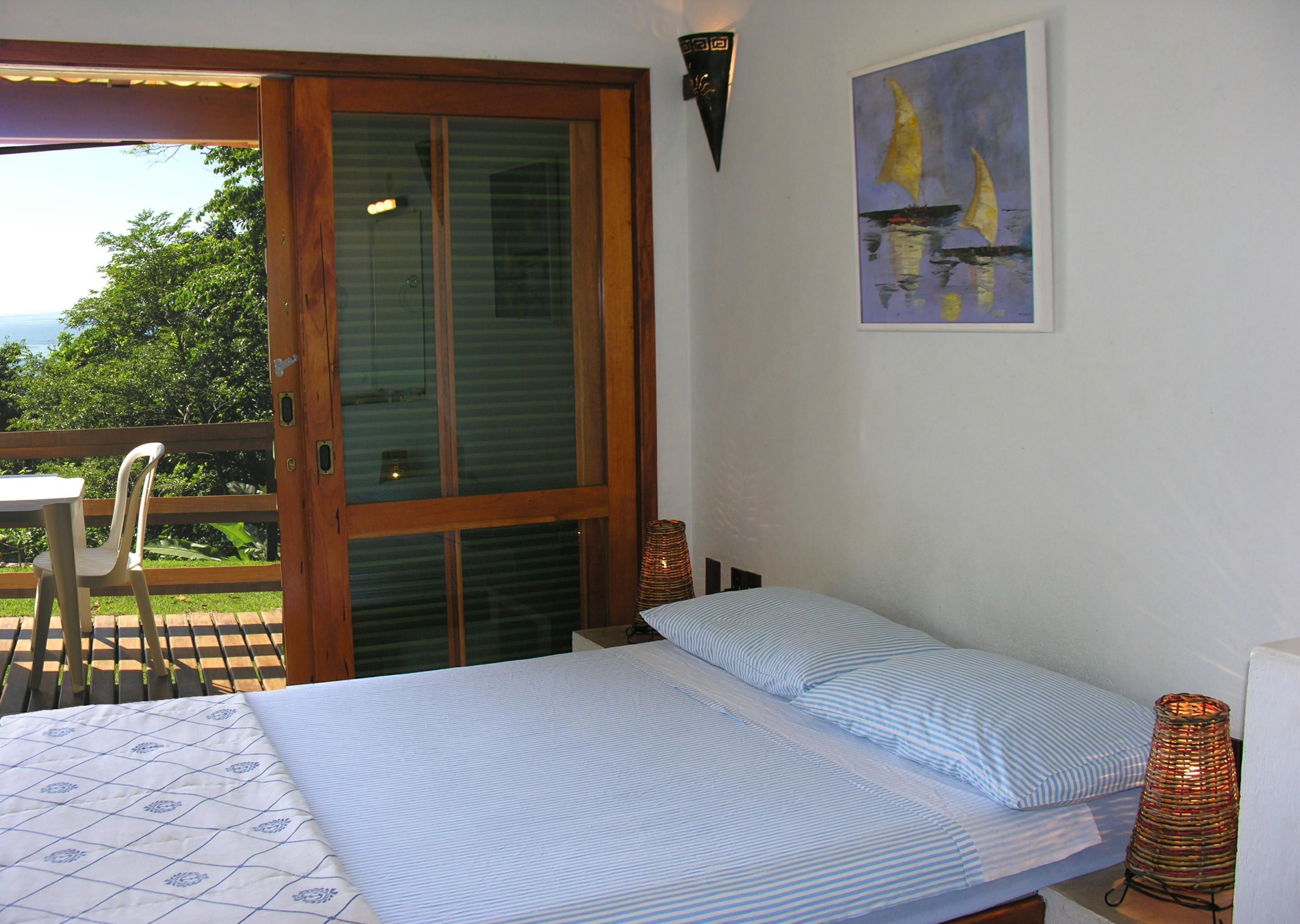 สตูดิโอ | มินิบาร์, ผ้าปูที่นอน