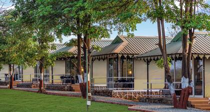 Nature Trails Kundalika, Kolad