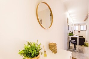 Departamento, 1 habitación, cocina | Área de sala de estar | Televisión de pantalla plana