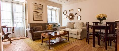 Appartement, 2 chambres, terrasse | Salle de séjour