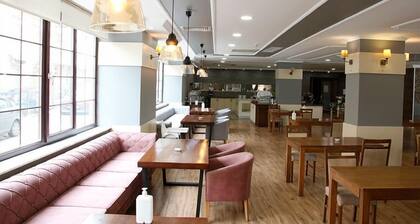 Hizel Hotel
