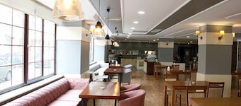 Hizel Hotel