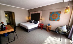 Luxury Double Room | 1 bedroom, desk, laptop workspace, blackout drapes