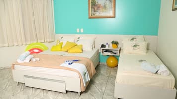 Apto Chale Triplo (até 2 crianças menores de 11 anos grátis) | Minibar, Zimmersafe, Schreibtisch, Verdunkelungsvorhänge