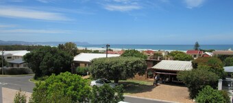 Kingfisher Beach House