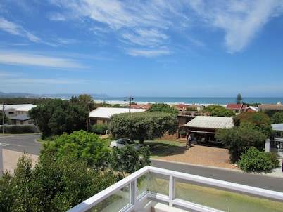 Kingfisher Beach House