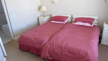 House | 3 bedrooms, iron/ironing board