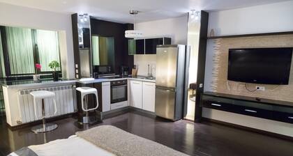 Studio G by MRG Apartments