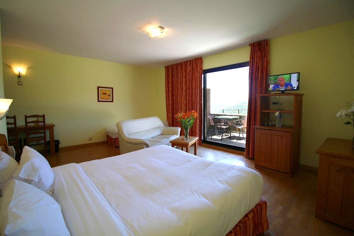 minibar, in-room safe, desk, free cots/infant beds