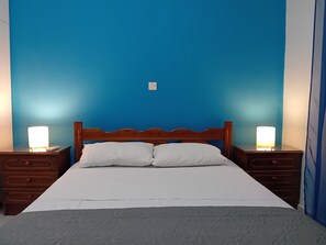 Iron/ironing board, free WiFi, bed sheets - White Villa (Xylokastro-Evrostina)