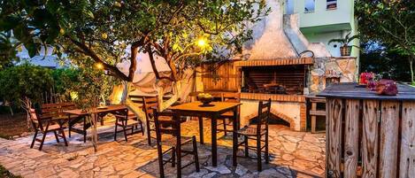 Grill-/Picknickplatz