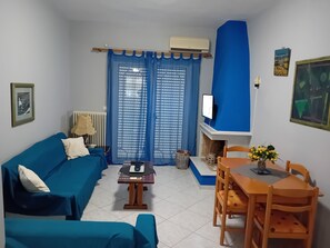 Living area - White Villa (Xylokastro-Evrostina)