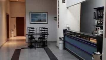 Bar (en el alojamiento)