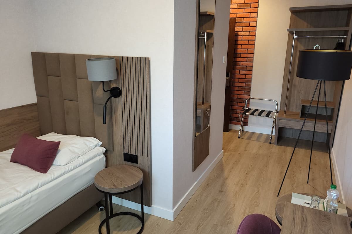 Deluxe-Einzelzimmer, 1 Einzelbett | 1 Schlafzimmer, hochwertige Bettwaren, Schreibtisch