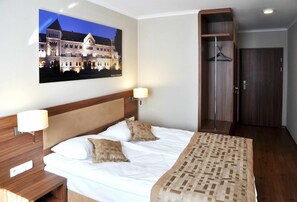 Premium bedding, desk, soundproofing, iron/ironing board - Hotel Topaz Poznań Centrum (Poznan)