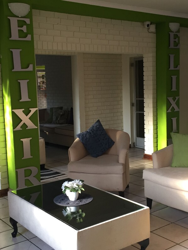 Bar (in der Unterkunft)