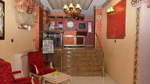 Reception - Umit Pembe Kosk Hotel (Ankara)